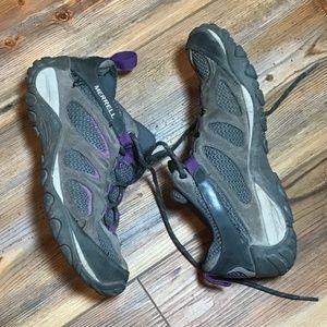 Merrell Women’s 8.5 Yokota Hiking Shoe Brown and Purple